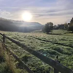 Çiftlik konaklama Landgut Pfauenhof - Landleben Geniessen Auf Dem Bio-reiterhof In Der Vulkaneifel Utzerath
