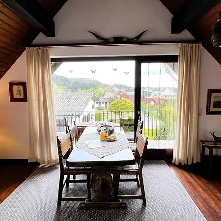 Landgut Pfauenhof - Landleben Geniessen Auf Dem Bio-reiterhof In Der Vulkaneifel Farm stay