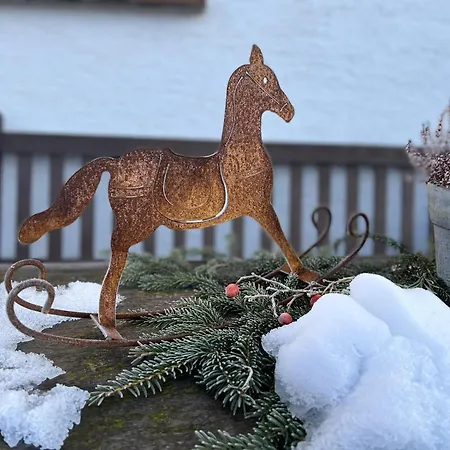 Landgut Pfauenhof - Landleben Geniessen Auf Dem Bio-reiterhof In Der Vulkaneifel