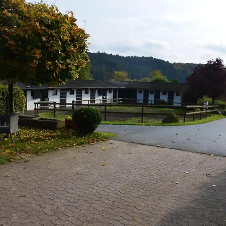 Landgut Pfauenhof - Landleben Geniessen Auf Dem Bio-reiterhof In Der Vulkaneifel Farm stay *