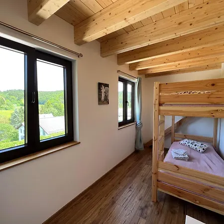 Landgut Pfauenhof - Landleben Geniessen Auf Dem Bio-reiterhof In Der Vulkaneifel Lantgård *