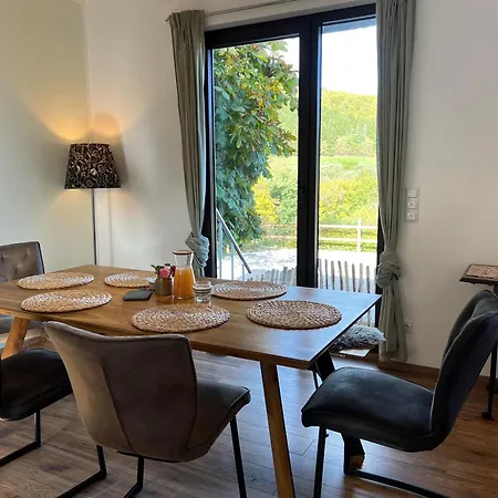 Landgut Pfauenhof - Landleben Geniessen Auf Dem Bio-reiterhof In Der Vulkaneifel Utzerath