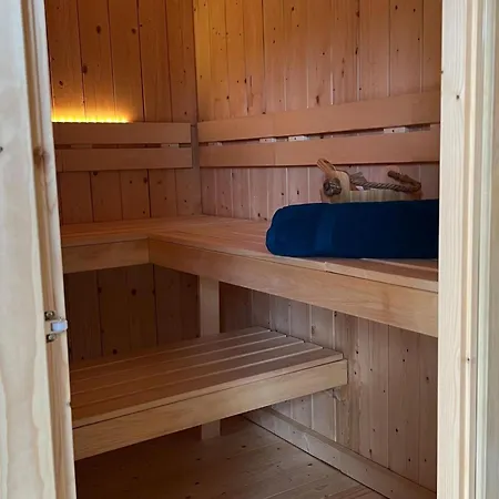 Farm stay Landgut Pfauenhof - Landleben Geniessen Auf Dem Bio-reiterhof In Der Vulkaneifel
