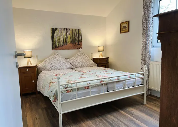 Landgut Pfauenhof - Landleben Geniessen Auf Dem Bio-reiterhof In Der Vulkaneifel בית חווה Utzerath