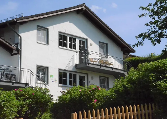 Landgut Pfauenhof - Landleben Geniessen Auf Dem Bio-reiterhof In Der Vulkaneifel * Utzerath