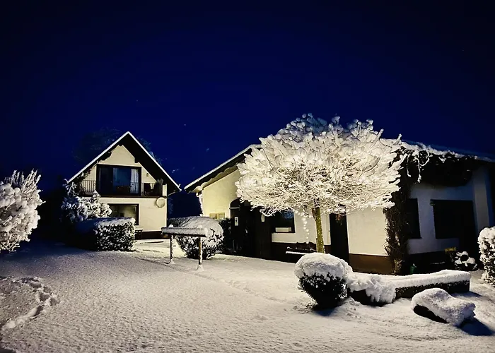 בית חווה Landgut Pfauenhof - Landleben Geniessen Auf Dem Bio-reiterhof In Der Vulkaneifel
