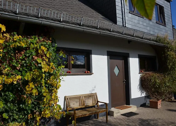 Landgut Pfauenhof - Landleben Geniessen Auf Dem Bio-reiterhof In Der Vulkaneifel Utzerath