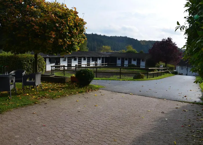 Landgut Pfauenhof - Landleben Geniessen Auf Dem Bio-reiterhof In Der Vulkaneifel בית חווה *