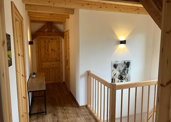 Landgut Pfauenhof - Landleben Geniessen Auf Dem Bio-reiterhof In Der Vulkaneifel * Utzerath