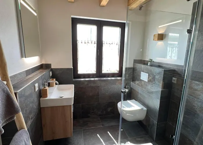 Landgut Pfauenhof - Landleben Geniessen Auf Dem Bio-reiterhof In Der Vulkaneifel