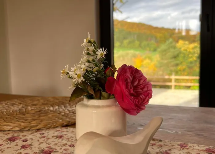 Landgut Pfauenhof - Landleben Geniessen Auf Dem Bio-reiterhof In Der Vulkaneifel בית חווה *