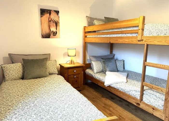 Landgut Pfauenhof - Landleben Geniessen Auf Dem Bio-reiterhof In Der Vulkaneifel בית חווה